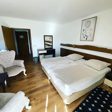 Zum Kuehlengrund & Soultans Paradise