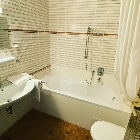 Zum Kuehlengrund & Soultans Paradise Hotel