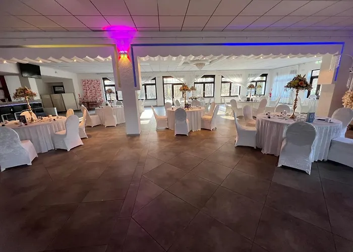 Zum Kuehlengrund & Soultans Paradise ホテル